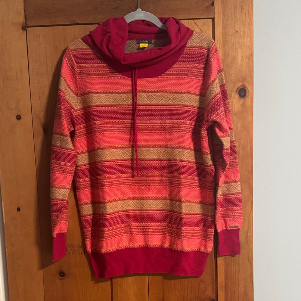 Cabelas Sweater